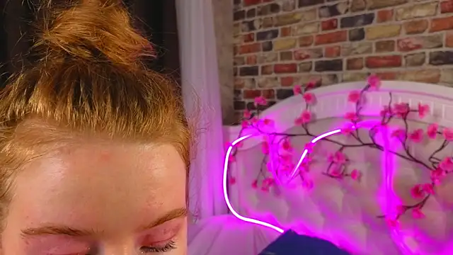 MarjorieBrown live sex cam