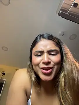 SaraParisi live sex cam