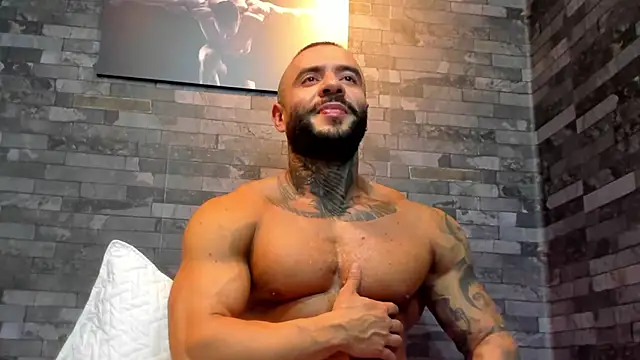 BruceDallas live sex cam