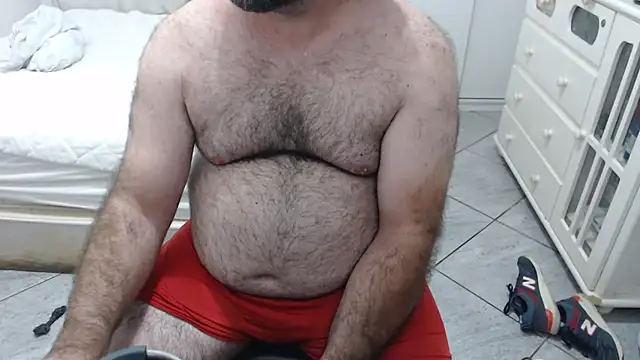 MysterBearMG live sex cam