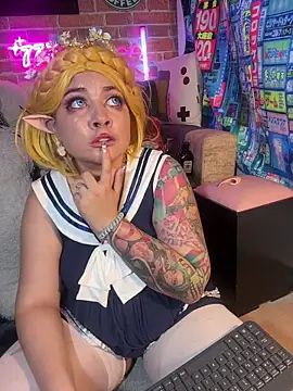 Lucycosplay777 live sex cam