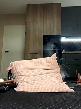 Alina_Vibe_Me live sex cam