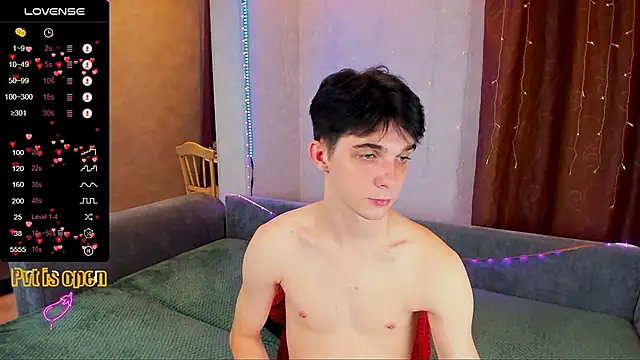 Aaron_Boom live sex cam