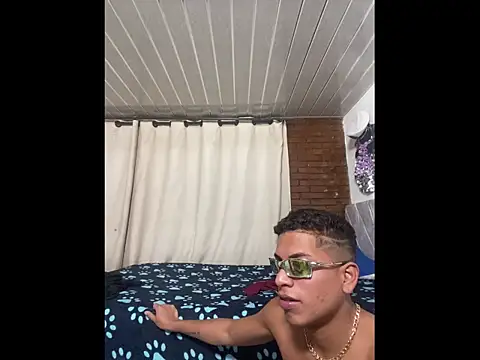 Mike_and_Rayan live sex cam