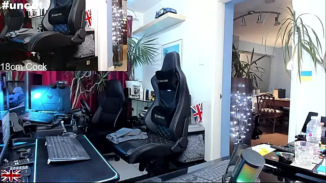 OnlineBossUK live sex cam