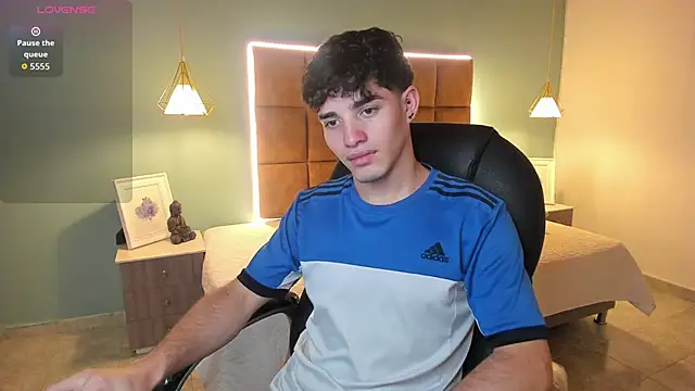 AlejooTwink live sex cam