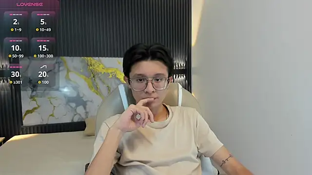 SantiagoRusso18 live sex cam