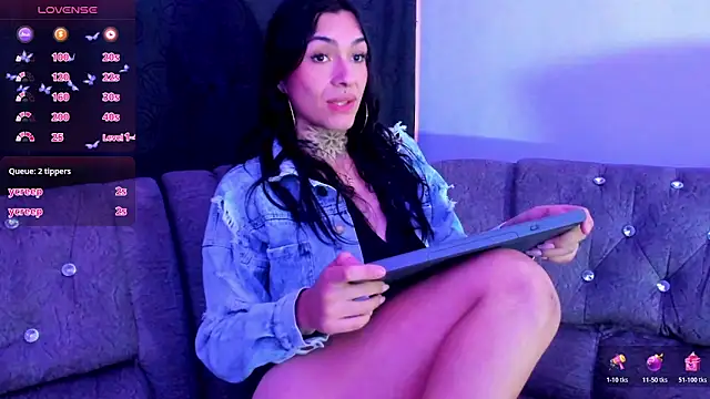 Camila_Coxx live sex cam