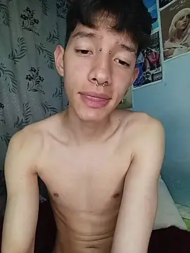 heyy_noah11 live sex cam