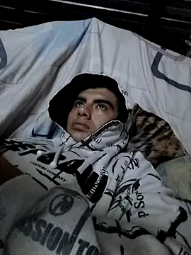 Ortiz3404 live sex cam