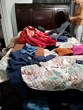 HORNYJROD123 live sex cam