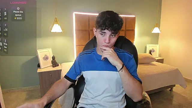 AlejooTwink live sex cam