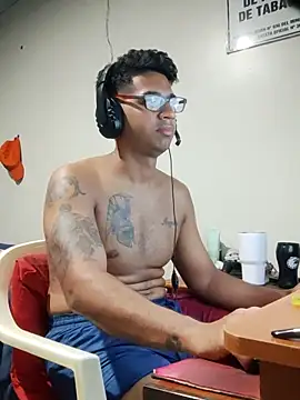 FitGeorge live sex cam