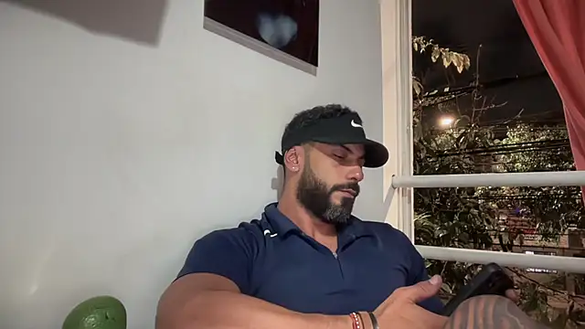 romeolovedark live sex cam