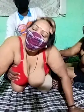 LoveOnStream live sex cam