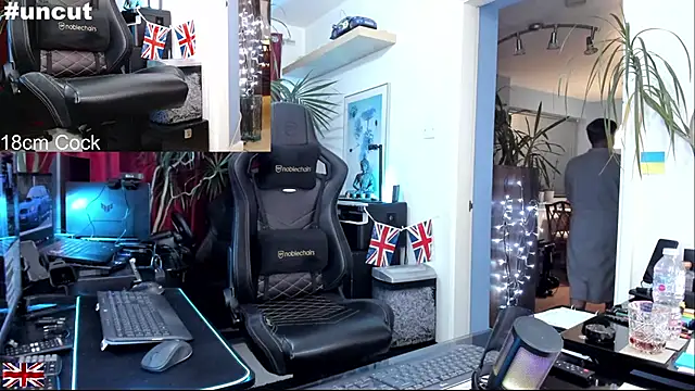 OnlineBossUK live sex cam