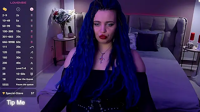 Miss_Maya_Mils live sex cam