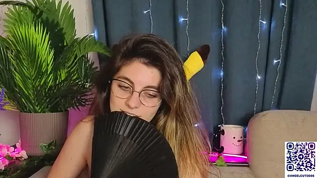 CasandraMickell live sex cam