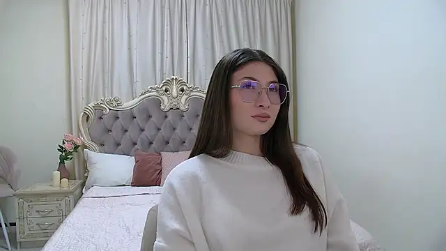 MonicaThompson live sex cam