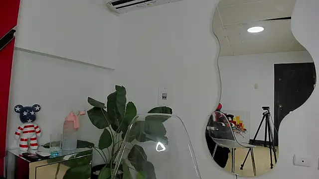 Milanxht live sex cam