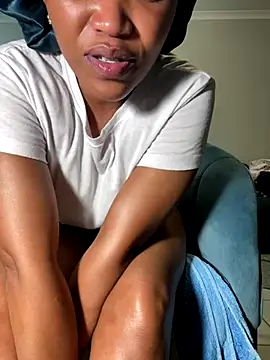 WaterMommy live sex cam