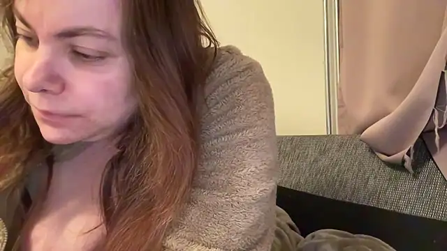 cumwithmee3 live sex cam