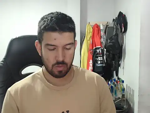 Axel11113 live sex cam