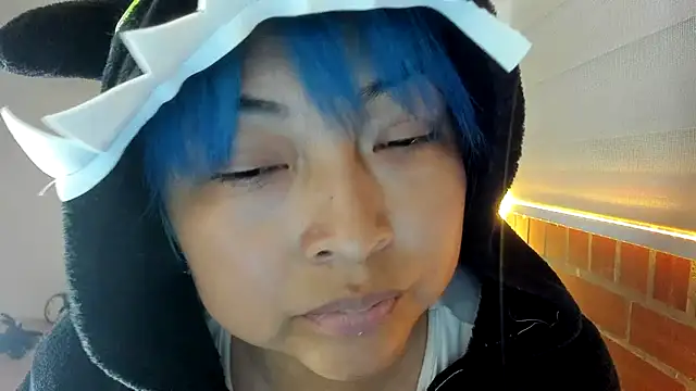 Shaddycute_ live sex cam