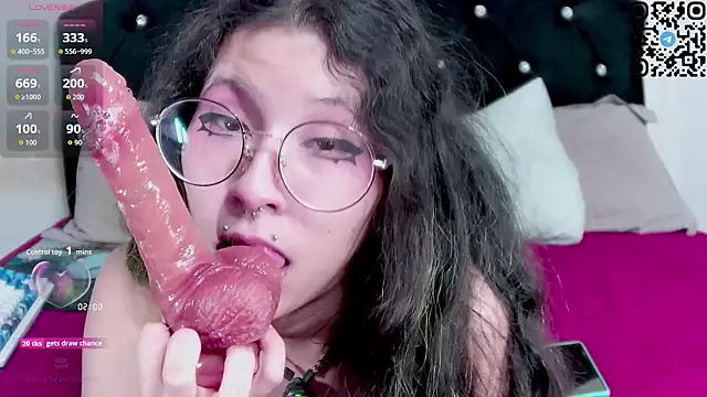 Noninha_ live sex cam