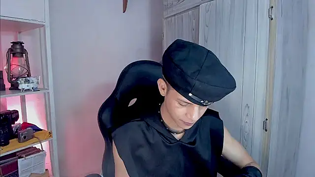 tylernova live sex cam