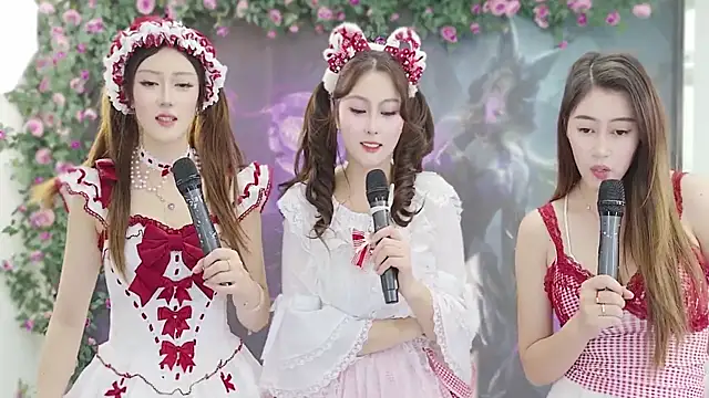 DogdogSM live sex cam