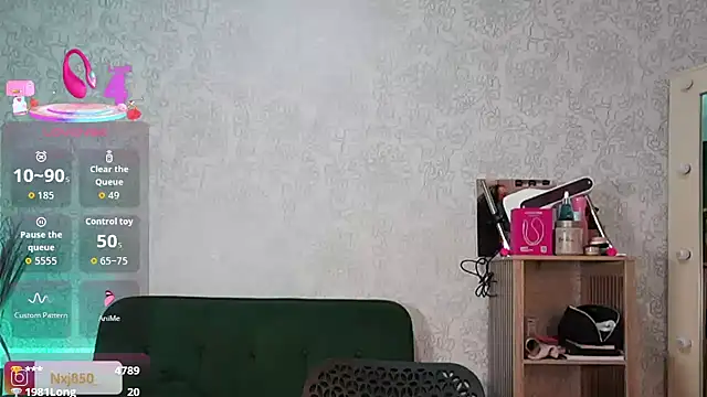 HOTBLACKANDWHITE2 live sex cam