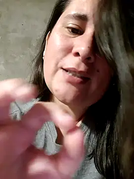 Clara_Arg live sex cam