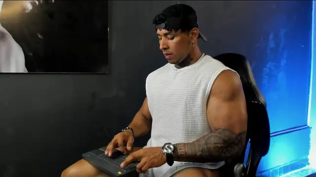 bradley_smith live sex cam