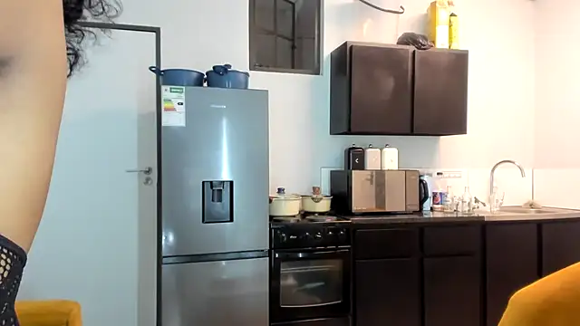 ConnieSmall24 live sex cam