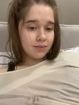 HornyGirlH live sex cam