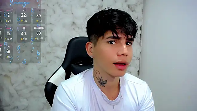 Tayson_Rivers live sex cam