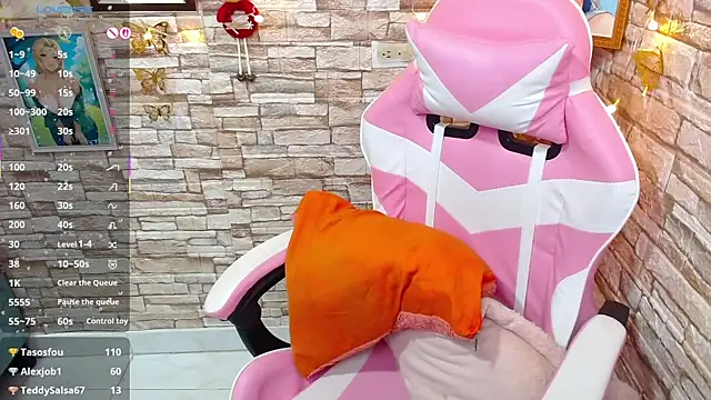 Dalessa_Bigtits live sex cam