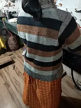 COUPLLE_VILLAGE live sex cam