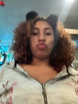 lauraltt live sex cam