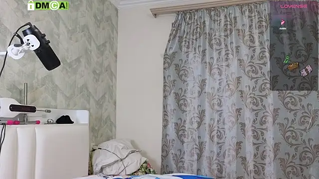 KawaiiNullify live sex cam