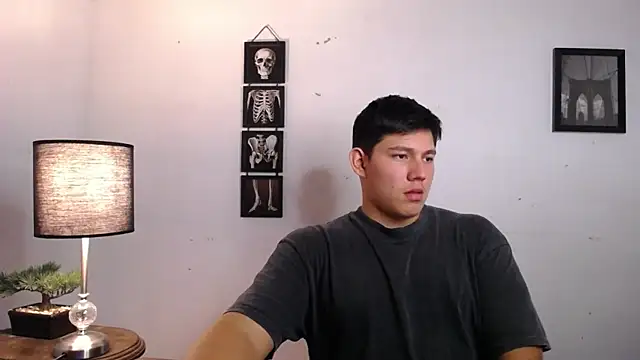 JamesCr_ live sex cam