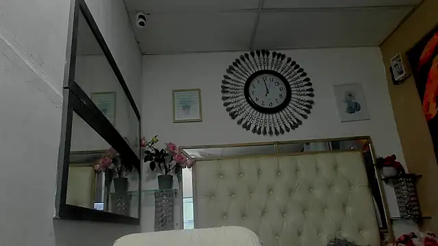 heiker_ live sex cam