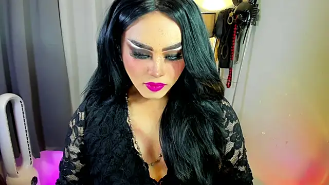 DominaAurumXXX live sex cam