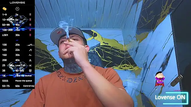 Kevin22_222 live sex cam