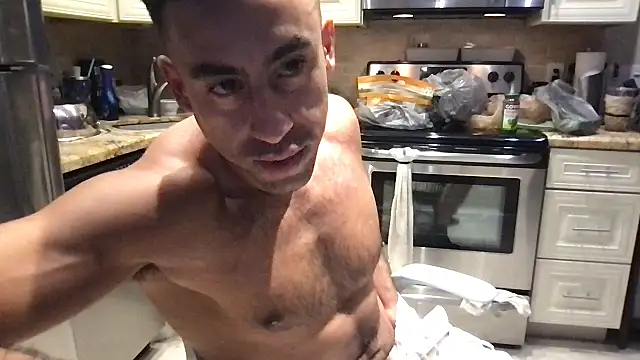 BigGuyMuscle live sex cam