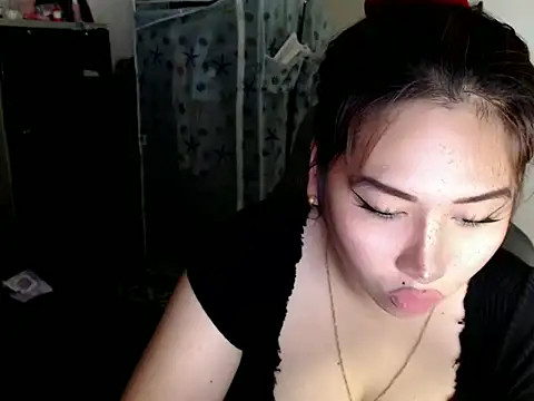 urqueendominant live sex cam