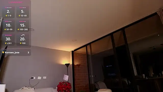 Helenbronwx live sex cam