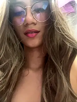 KaitlynLoveCam live sex cam