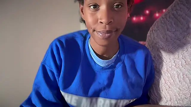 Cum2Charm live sex cam